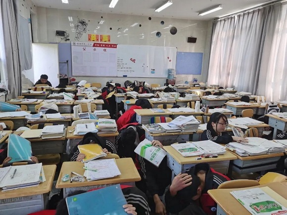 地震演练2.jpg