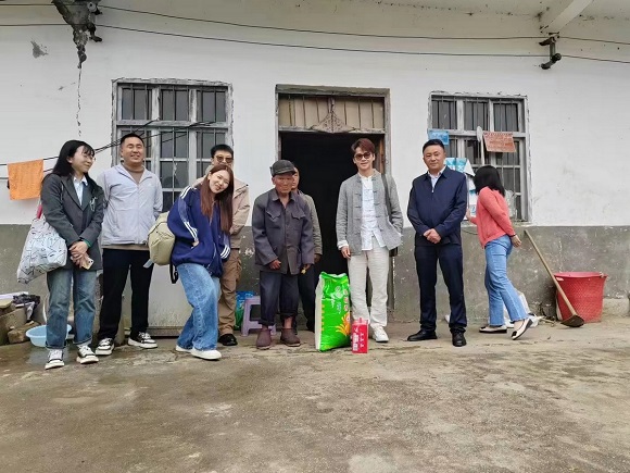 慰问活动10.jpg
