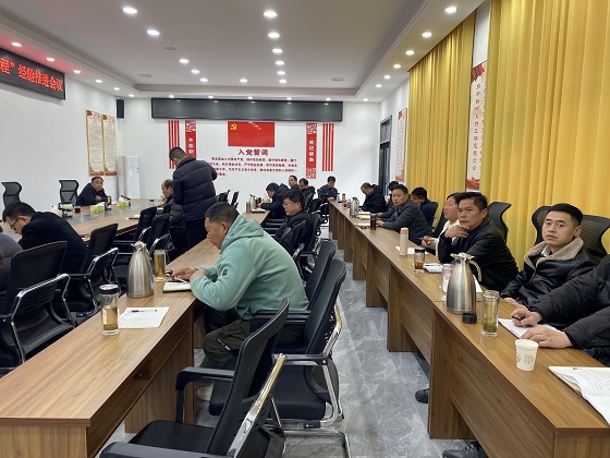 代表集体学习。崔国安摄.jpg