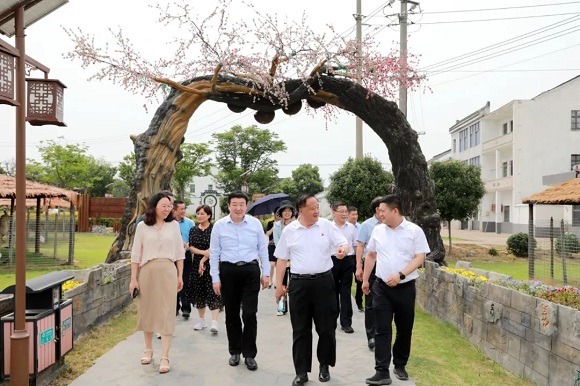 《1》“全国宜居宜业和美乡村创建示范基地”江苏省常州市武进区湟里镇西墅村.jpg