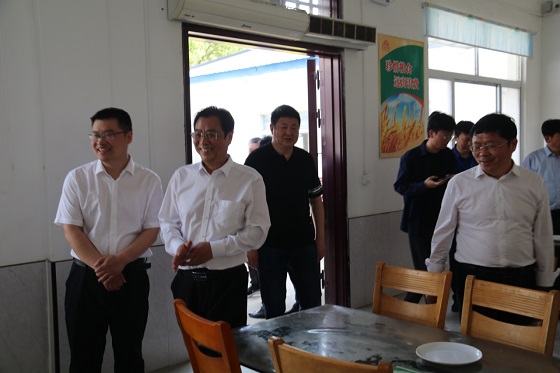加强党对人大工作的领导。崔国安摄.jpg