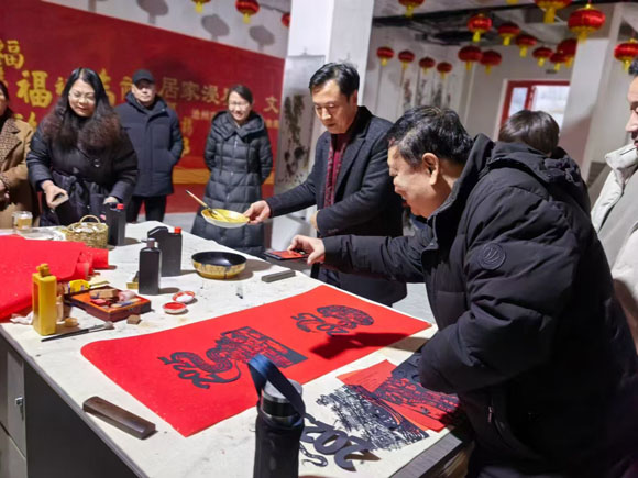 河北省沧州市家庭文化研究会举办周年庆书画展 