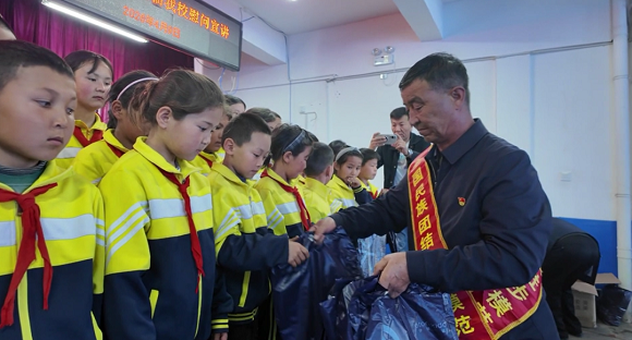 图片10.png